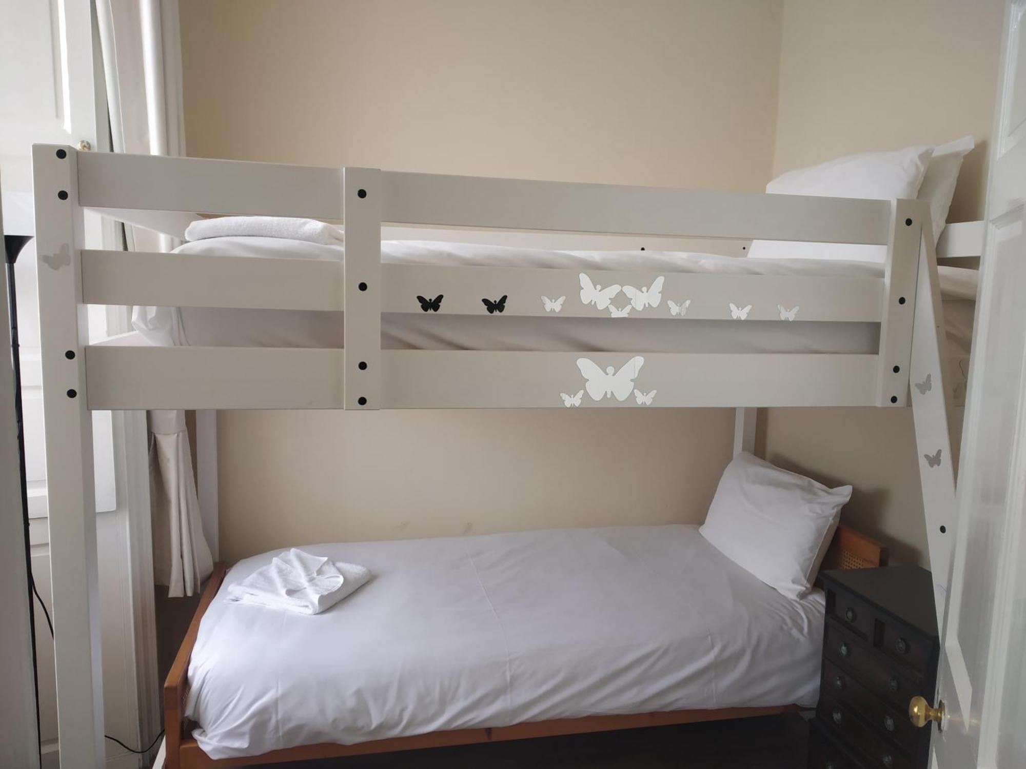 Glasgow City Charlotte Service Aparments Ngoại thất bức ảnh